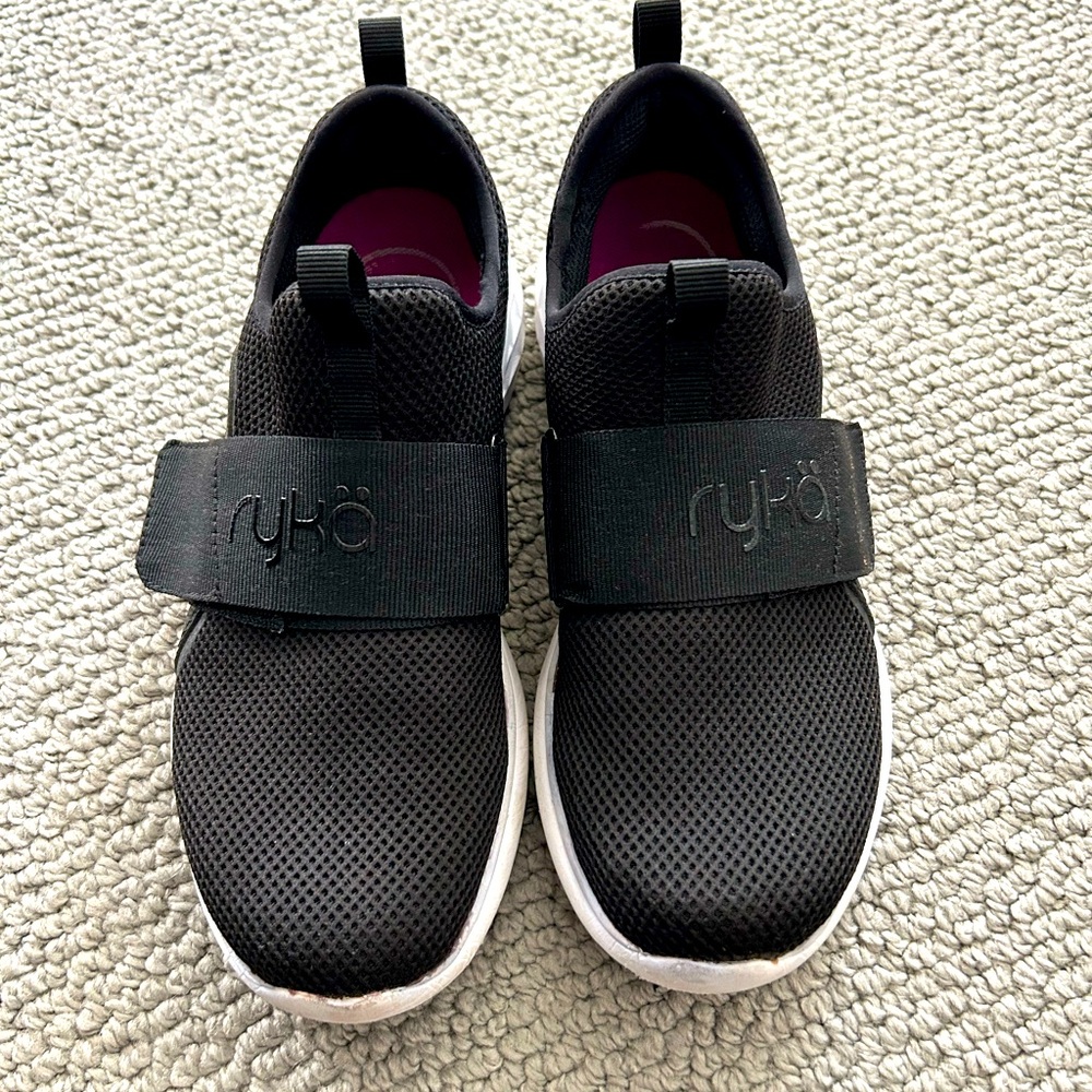 Ryka Women’s Black Sneakers, 7.5